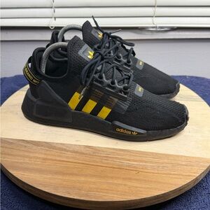 Adidas Men Black & Yellow NMD-Style Sneaker (Mens 6.5 Women’s 8)